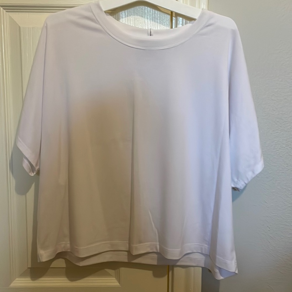 Athleta Allyson Felix cropped shirt